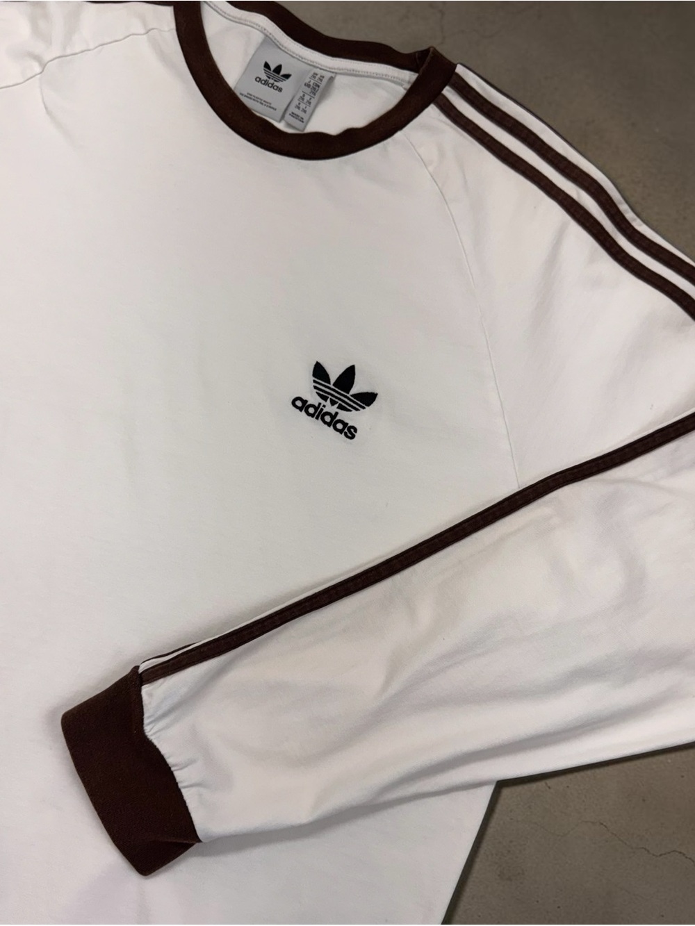 adidas Originals Mens Long Sleeve T-Shirt 2XL White Brown 3-Stripes Crew Neck